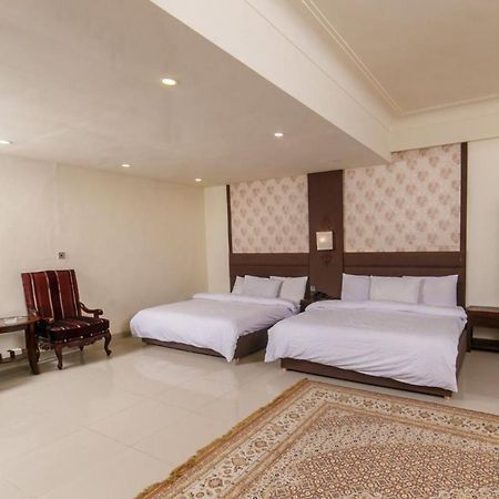 Shelton'S Rezidor House Hotel เปชาวาร์ ภายนอก รูปภาพ