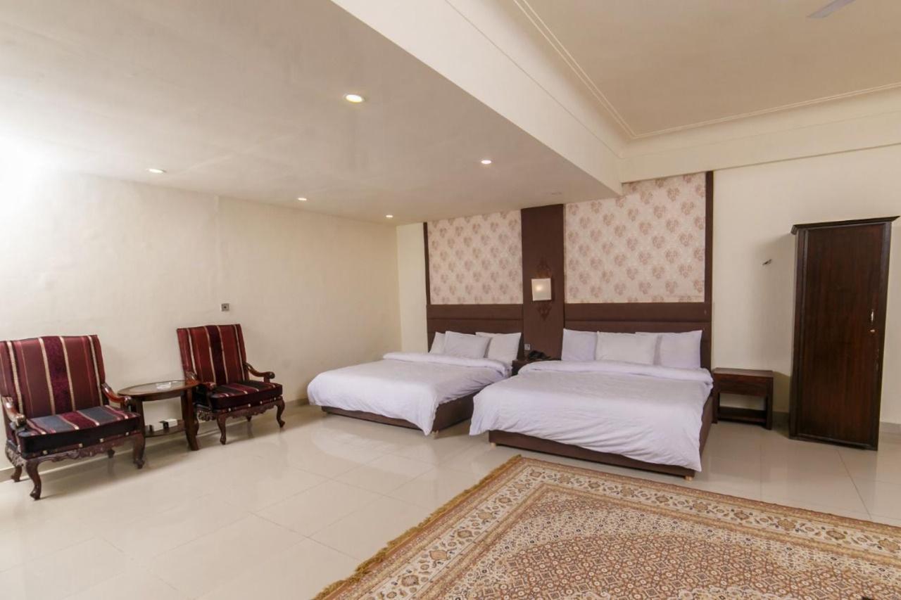 Shelton'S Rezidor House Hotel เปชาวาร์ ภายนอก รูปภาพ