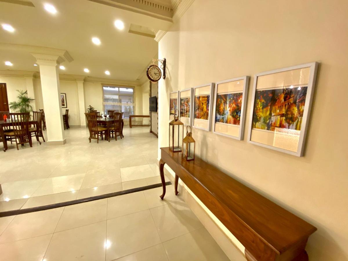 Shelton'S Rezidor House Hotel เปชาวาร์ ภายนอก รูปภาพ