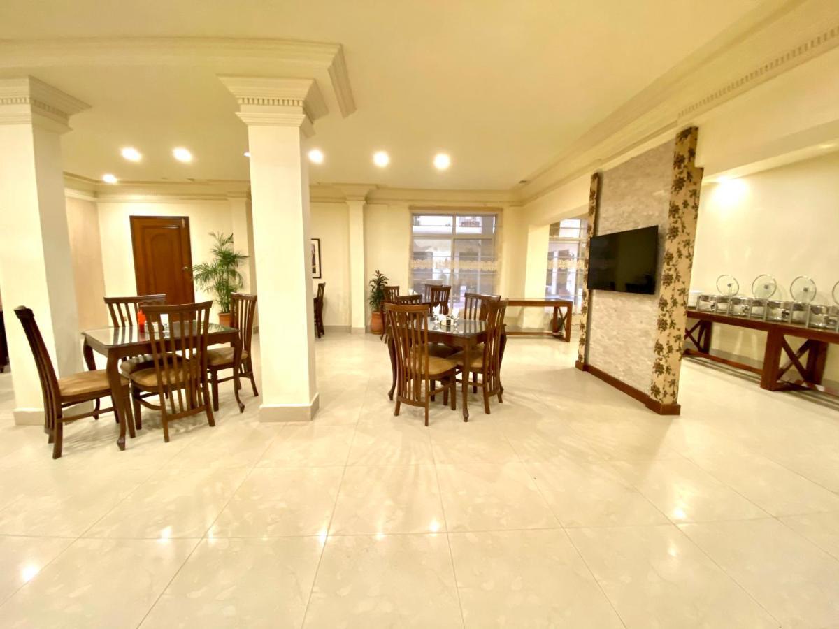 Shelton'S Rezidor House Hotel เปชาวาร์ ภายนอก รูปภาพ